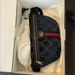 Gucci crossbody bag/Fanny pack